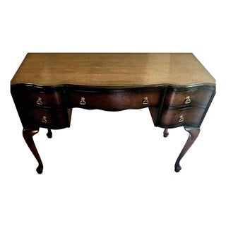 Late 20th Century Queen Anne Style Mahogany Vintage Bombay Company Stamped For Sale