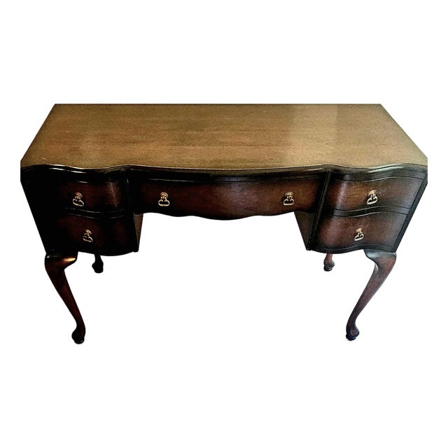 Late 20th Century Queen Anne Style Mahogany Vintage Bombay Company Stamped For Sale
