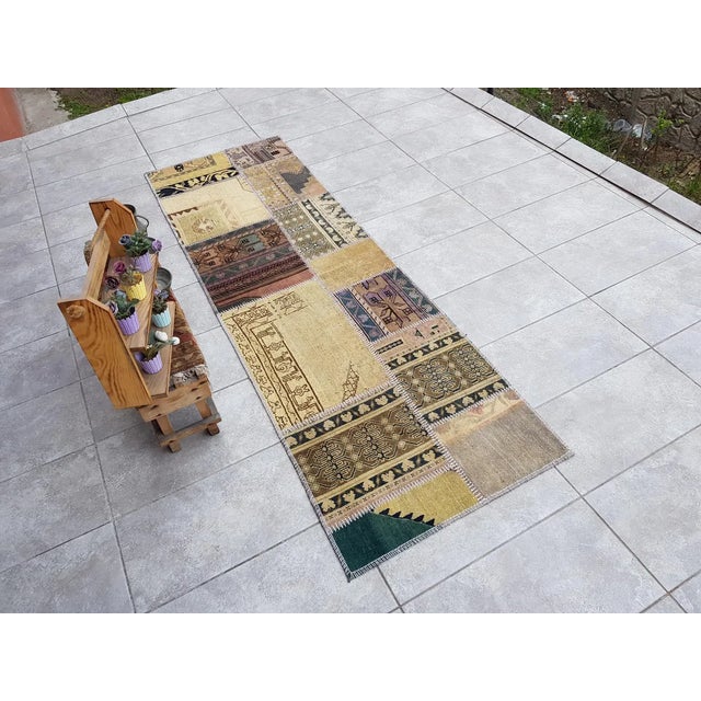 Mid 20th Century Oushak Biege Wool Runner For Sale - Image 9 of 10