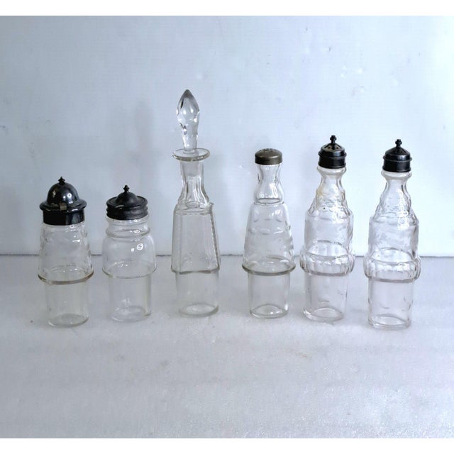 American 1870s Bancroft, Redfield & Rice Silverplate Cruet Castor Set 6 Etched Bottles For Sale - Image 3 of 12