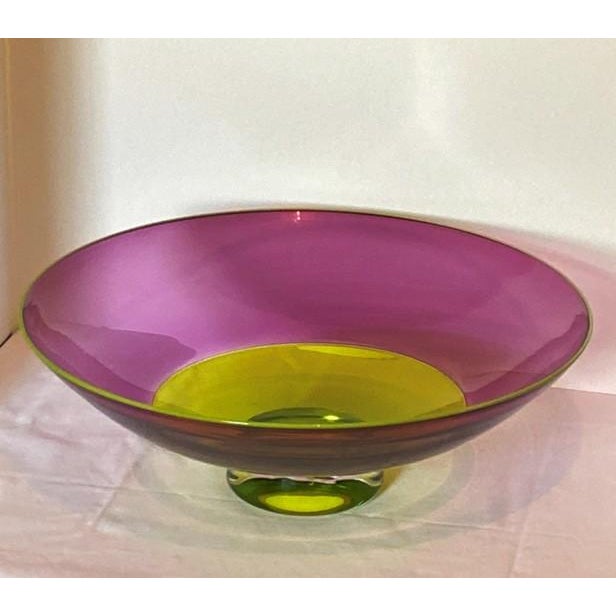Contemporary Nicholas Kekic Signed 15-Inch Two-Color Incalmo Bowl (Hyacinth and Lime With Clear Base) Large Centerpiece Bowl For Sale - Image 3 of 16