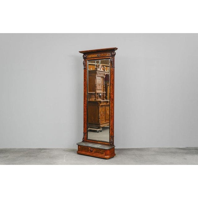 Antique Wall Mirror in Walnut, 1800s For Sale - Image 3 of 14
