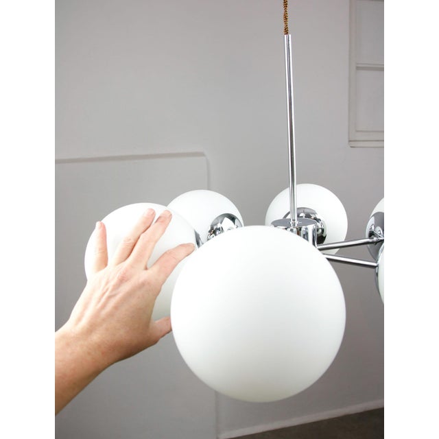 Space Age Italian Sputnik Chrome and Opaline Chandelier, 1970s For Sale - Image 14 of 18