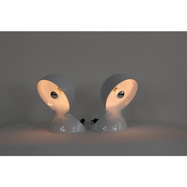 Mid-Century Modern White Table Lamps Dalu by Vico Magistretti for Artemide, 1960s, Set of 2 For Sale - Image 3 of 14