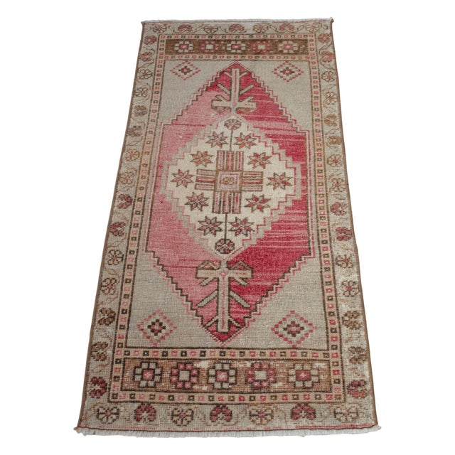 1970s 1970s Front of Kitchen Sink Rug, Hand Made Bath Mat Muted Colors Small Rug Entry Decor -1′7″ × 3′5″ For Sale - Image 5 of 13