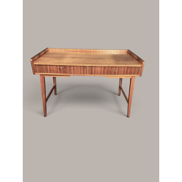 1940s German Desk from VEB Deutsche Werkstätten Hellerau, 1930s For Sale - Image 5 of 13