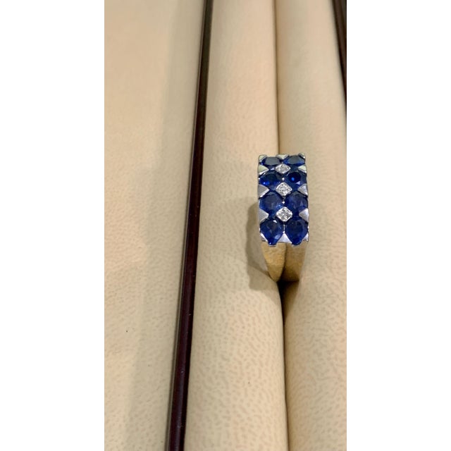 2.5 Carat Blue Sapphire and Diamond Cocktail Ring in 18 Karat White Gold Estate For Sale - Image 13 of 18