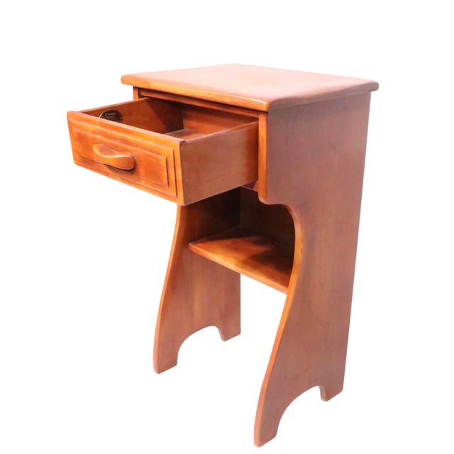 Farmhouse Cushman Maple Molly Stark Nightstand 2059 C 1940's For Sale - Image 3 of 13