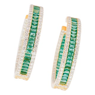 Natural diamond 3.07cts & emerald 5.08cts earring in 18k gold For Sale