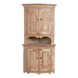 19th Century Swedish Original Painted Pine Corner Cabinet For Sale