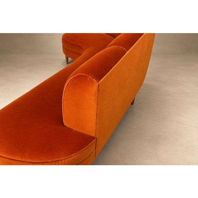 Brazilian Modern Sculptural Curved Sofa in Burnt Sienna Mohair Velvet, Brazil, 1950s For Sale - Image 18 of 18