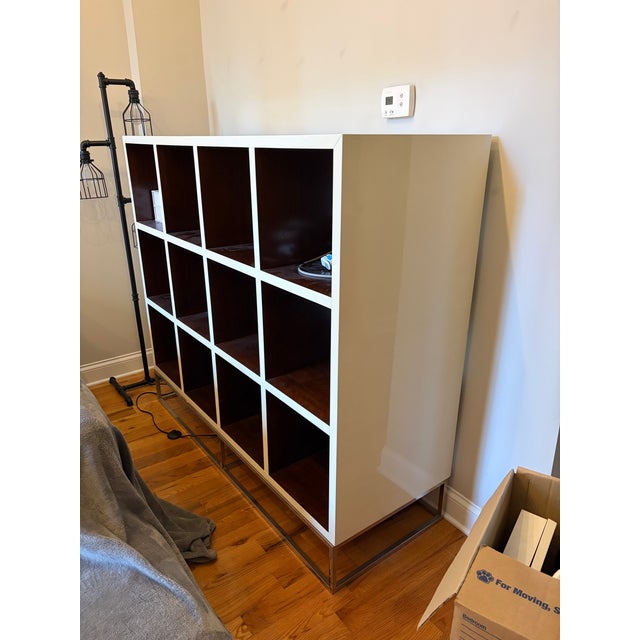 White 1990s White Lacquer and Walnut Domicile Shelves Unit From Decca Home Furniture For Sale - Image 8 of 10
