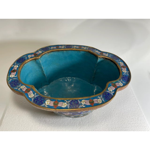 Chinese 19th Century Chinese Large Cloisonné Enamel Jardiniere For Sale - Image 3 of 7
