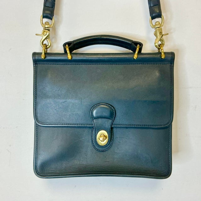 1993 Vintage Boho Chic Coach Willis Navy Leather Satchel Crossbody Handbag For Sale - Image 6 of 11