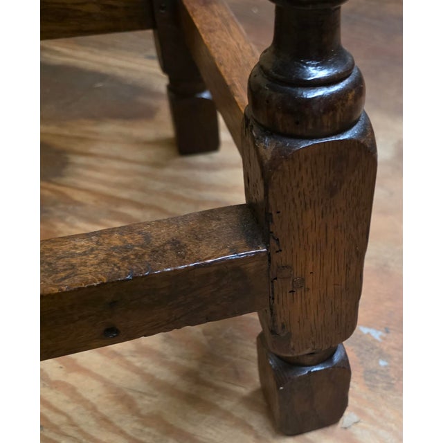 Late 17th Century English Oak Side Table With Spiral-Turned Legs and Scalloped Frieze, Circa 1680–1700 For Sale - Image 15 of 18