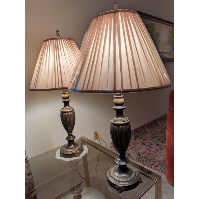 Hollywood Regency Vintage Stiffel Brass Table Lamps- A Pair For Sale - Image 3 of 11