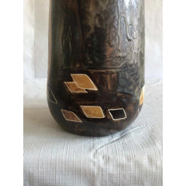 1960s Painted Ceramic Vase Depicting Objects from a Fête For Sale - Image 9 of 11