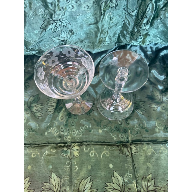 1930s Art Deco Long Sleek Stem Etched Crystal Wine Glass. - 2pcs For Sale - Image 4 of 5