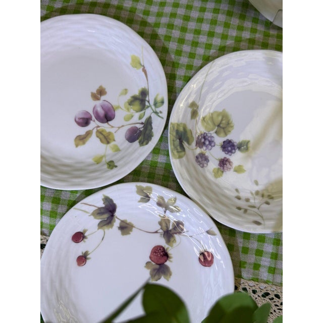 Narumi "Lucy's Garden" Series Floral Bone China Plate - Set of 5 For Sale In Los Angeles - Image 6 of 9