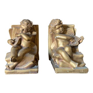 Vintage 1965 Universal Statuary Corp Chalkware Gilded Cherub Bookends - a Pair For Sale