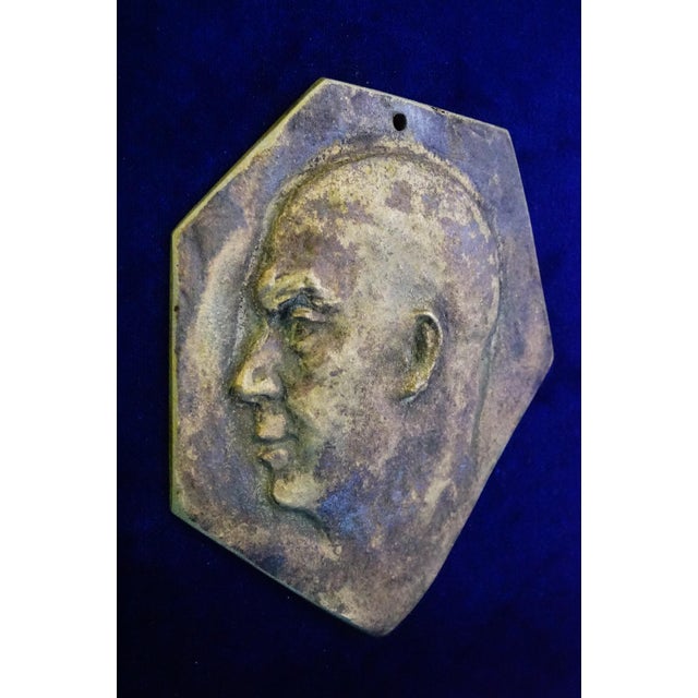 20th Century Gilded Bronze Plaque Sculpture with Bas-Relief Face of Benito Mussolini from Dux For Sale - Image 6 of 18