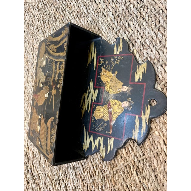 Early 20th Century Early 20th Century Papier-Mâché Chinoiserie Wall Pocket For Sale - Image 5 of 6