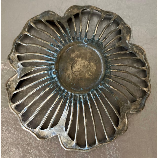 Late 20th-Century Moulded Cast Brass Reticulated Hibiscus-Petal Shaped Decorative Bowl For Sale - Image 10 of 16