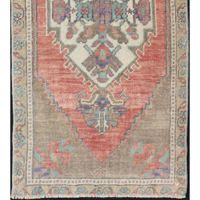 Textile Vintage Turkish Oushak Rug in All-Over Sub-Geometric Medallion Design 1'8 X 3'4 For Sale - Image 7 of 9