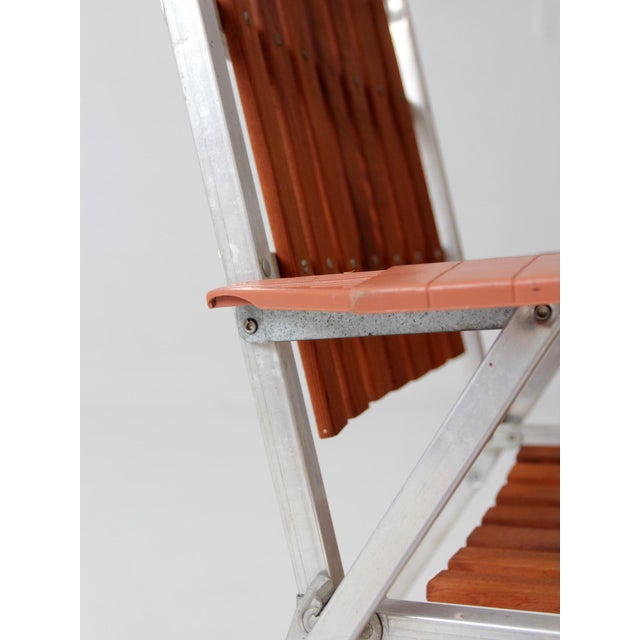 Mid-Century Aluminum & Wood Slat Chair With Side Table Set For Sale - Image 11 of 17