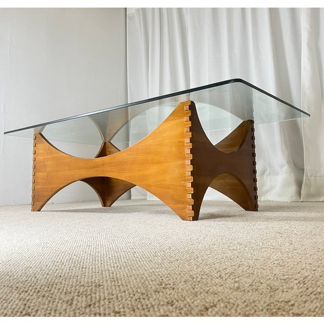 Mid-Century Modern Sculptural Coffee Table in Mahogany and Glass, Europe, 1970s For Sale - Image 3 of 18