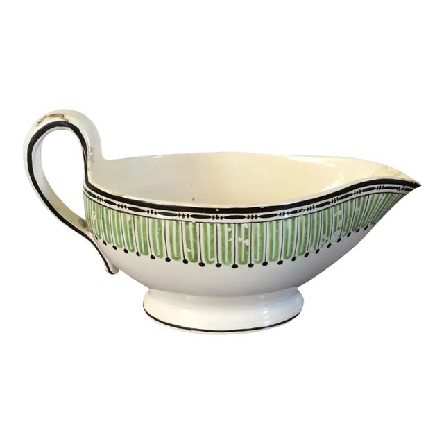 1790s English Wedgwood Sauce Gravy Boat, Etruscan Pattern For Sale