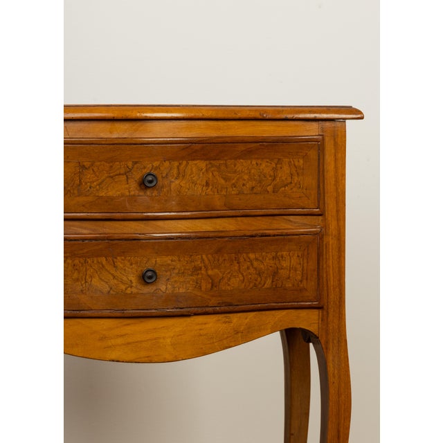 French Early 20th Century French Louis XV Style Walnut Two Drawer Nightstand For Sale - Image 3 of 8