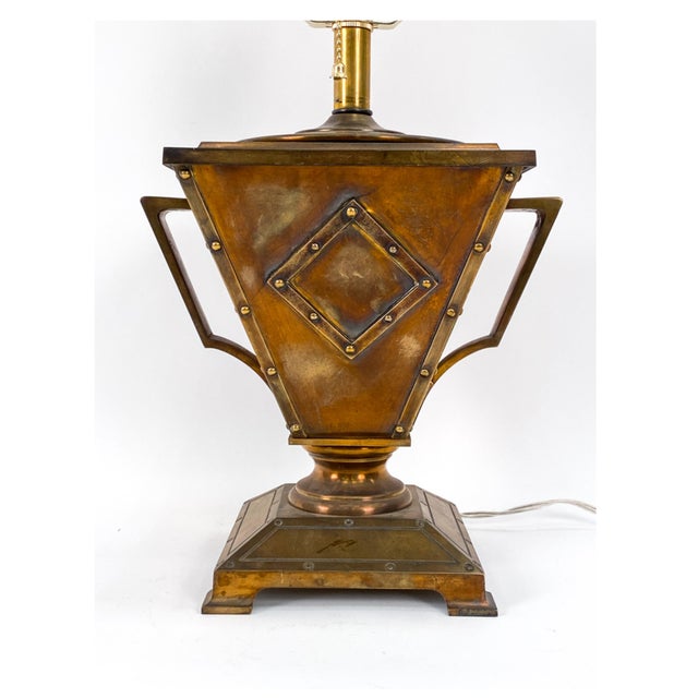 Antique Bradley & Hubbard Arts & Craft Style Brass and Copper Table Lamp For Sale In New York - Image 6 of 9