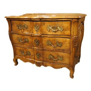A Period French Louis XV Blonde Walnut Commode Galbé, Circa 1750 For Sale