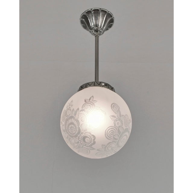 Art Deco 1930s French Art Deco Pendant Light by Leune For Sale - Image 3 of 16