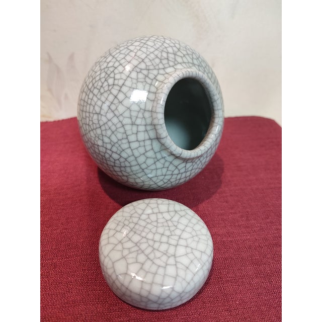 Chinese Ceramic Pot Guan Ware Crackle Glaze Celadon Tea Jar For Sale - Image 10 of 11