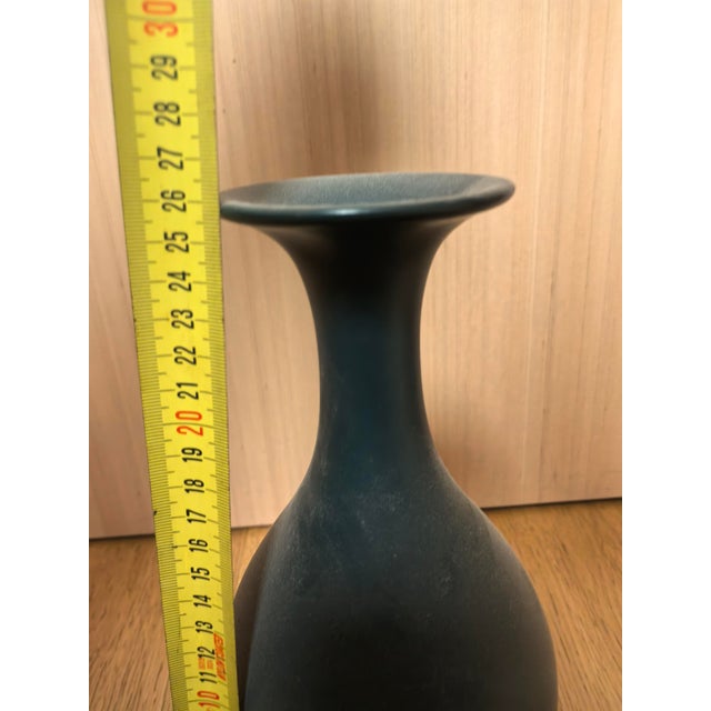 Chinese Ceramic Vase Qing Dynasty Qianlong Marked Peacock Green Glaze Porcelain Yuhuchun Vase For Sale - Image 9 of 18