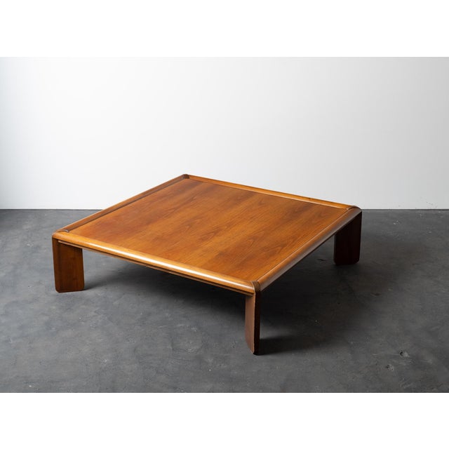 1970s Vintage Italian Modern Walnut Coffee Table, 1970s For Sale - Image 5 of 7