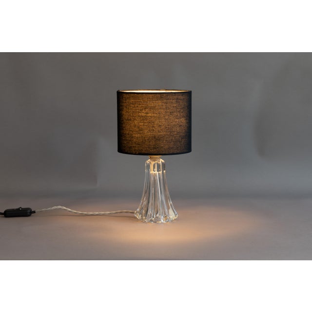 Small mid-century crystal glass table lamp. Re-wired and tested. Shade not included. France circa 1960. UK Plug (up to...
