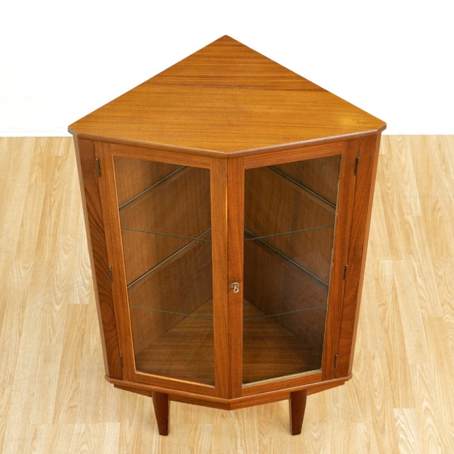 1960s 1960s Mid Century Corner Bar Cabinet by Turnidge of London For Sale - Image 5 of 9