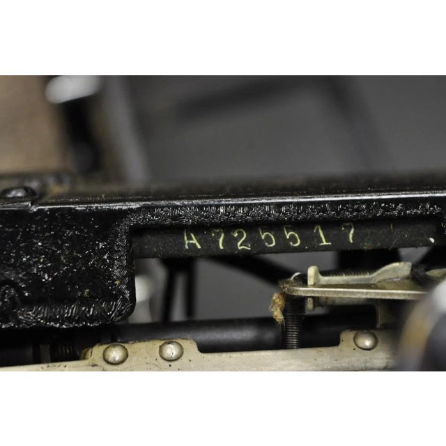 Vintage Royal De Luxe Deluxe Touch Control Manual Typewriter With Carrying Case For Sale - Image 11 of 15