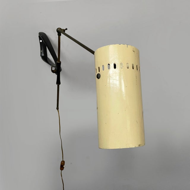 1950s Mid-Century Modern Italian Adjustable Wall Lamp in Metal and Brass, 1950s For Sale - Image 5 of 18