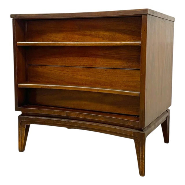 Vintage Mid Century Modern Two-Drawer End Table Night Stand With Sculpted Handles For Sale