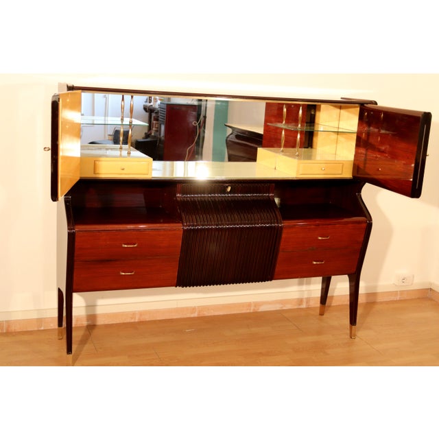 Maroon Mid-Century Sideboard in Mahogany, Rosewood and Maple by Osvaldo Borsani, Italy, 1950s For Sale - Image 8 of 18