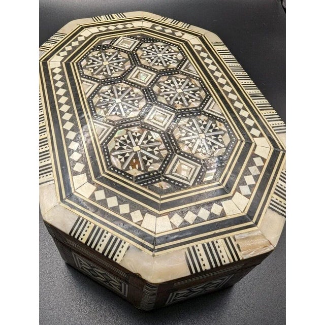 Wood Mid 20th Century Octagonal Mosaic Mother of Pearl Inlay Wooden Box For Sale - Image 7 of 12