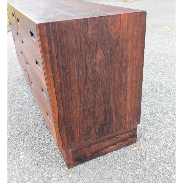 Wood Mid-Century Danish Modern Rosewood Lowboy Chest of Drawers Paol Hundevad for Hundevad & Co. For Sale - Image 7 of 18