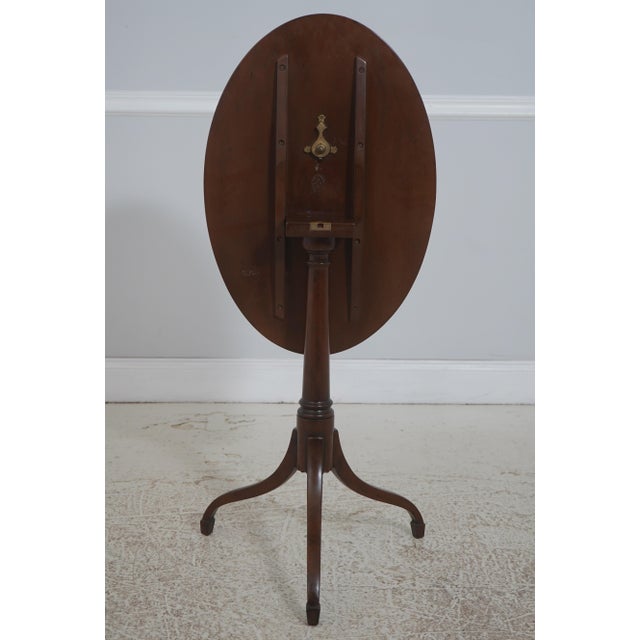 Kittinger Cw-135 Colonial Williamsburg Tilt Top Table For Sale - Image 15 of 17