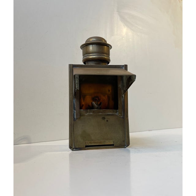 Nautical Ship Lamp in Brass from Sherwoods LTD England, 1920s For Sale - Image 4 of 12