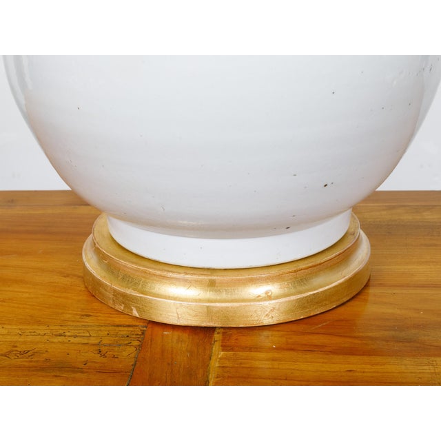Early 21st Century Pair of Asian Porcelain Ginger Jars Table Lamps - USA Wired For Sale - Image 5 of 9
