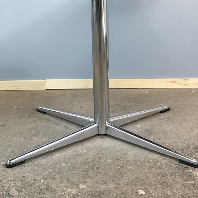 1970s Swivel Side Table in Chrome Frame and Dark Walnut, 1970s For Sale - Image 5 of 9